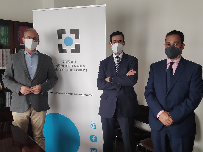 Renovación acuerdo colaboración entre el Colegio y Plus Ultra Seguros Renovación acuerdo colaboración entre el Colegio y Plus Ultra Seguros