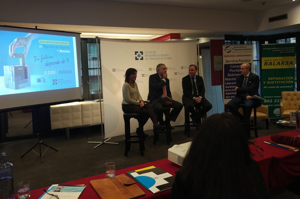 Mesa Coloquio I Encuentro Profesional Agentes de Seguros Asturias