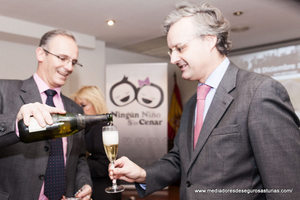 Brindis solidario Colegio de Mediadores de seguros de Asturias 2015