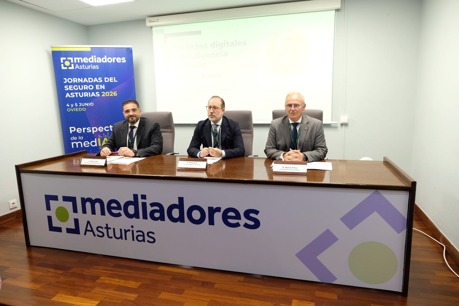 Aforo completo en la inauguración de las XXIX Jornadas del Seguro en Asturias