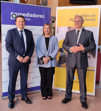 El Colegio de Mediadores de Seguros de Asturias y Cristalbox dan continuidad a su acuerdo de colaboración