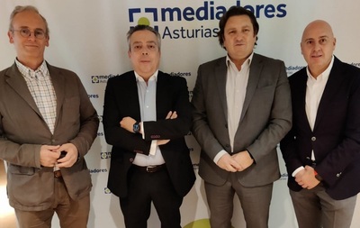 Mediadores Asturias y Seguros Lagun Aro celebran 15 años de  colaboración