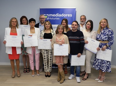 Mediadores Asturias entrega los diplomas a los alumnos del Nivel 1 del curso 2023/2024
