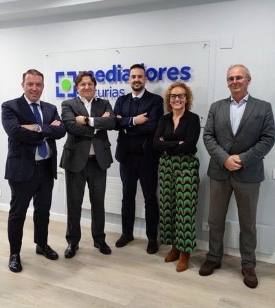 Mediadores Asturias y Santalucía Seguros renuevan su acuerdo de colaboración para seguir impulsando la formación del sector